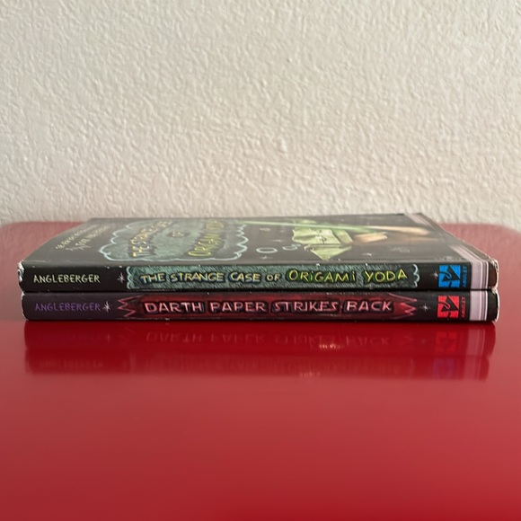 2 Pack: The Strange Case of Origami Yoda / Darth Paper Strikes Back - Picture 3 of 17